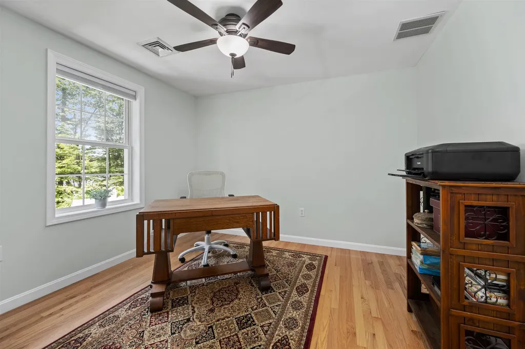11 Brown Avenue Pelham NH 03076