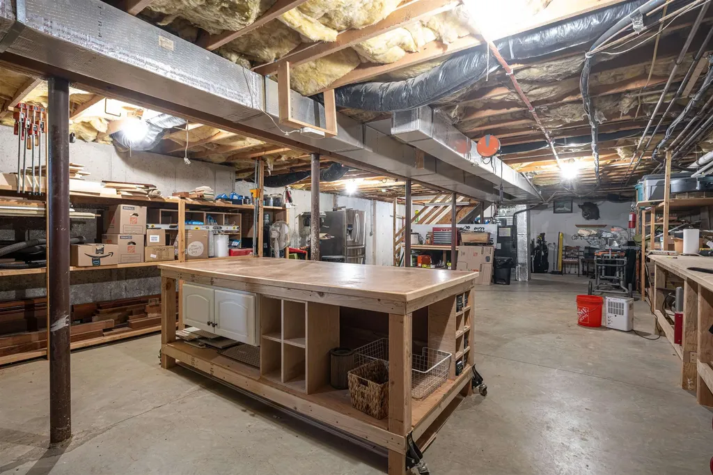 11 Brown Avenue Pelham NH 03076