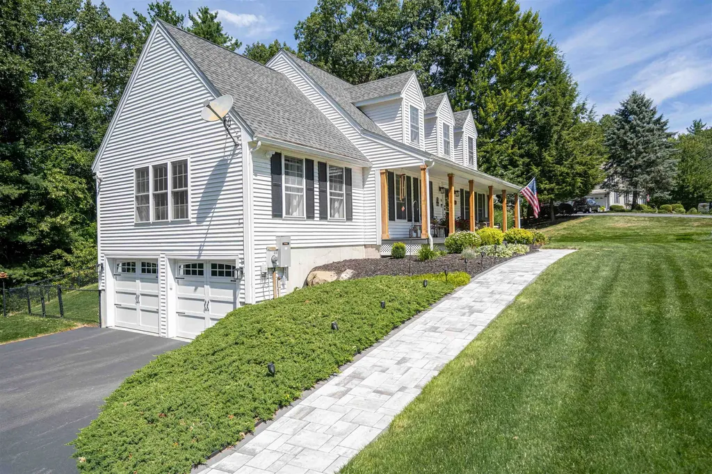 11 Brown Avenue Pelham NH 03076