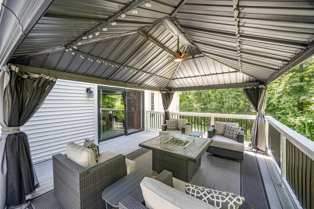 11 Brown Avenue Pelham NH 03076