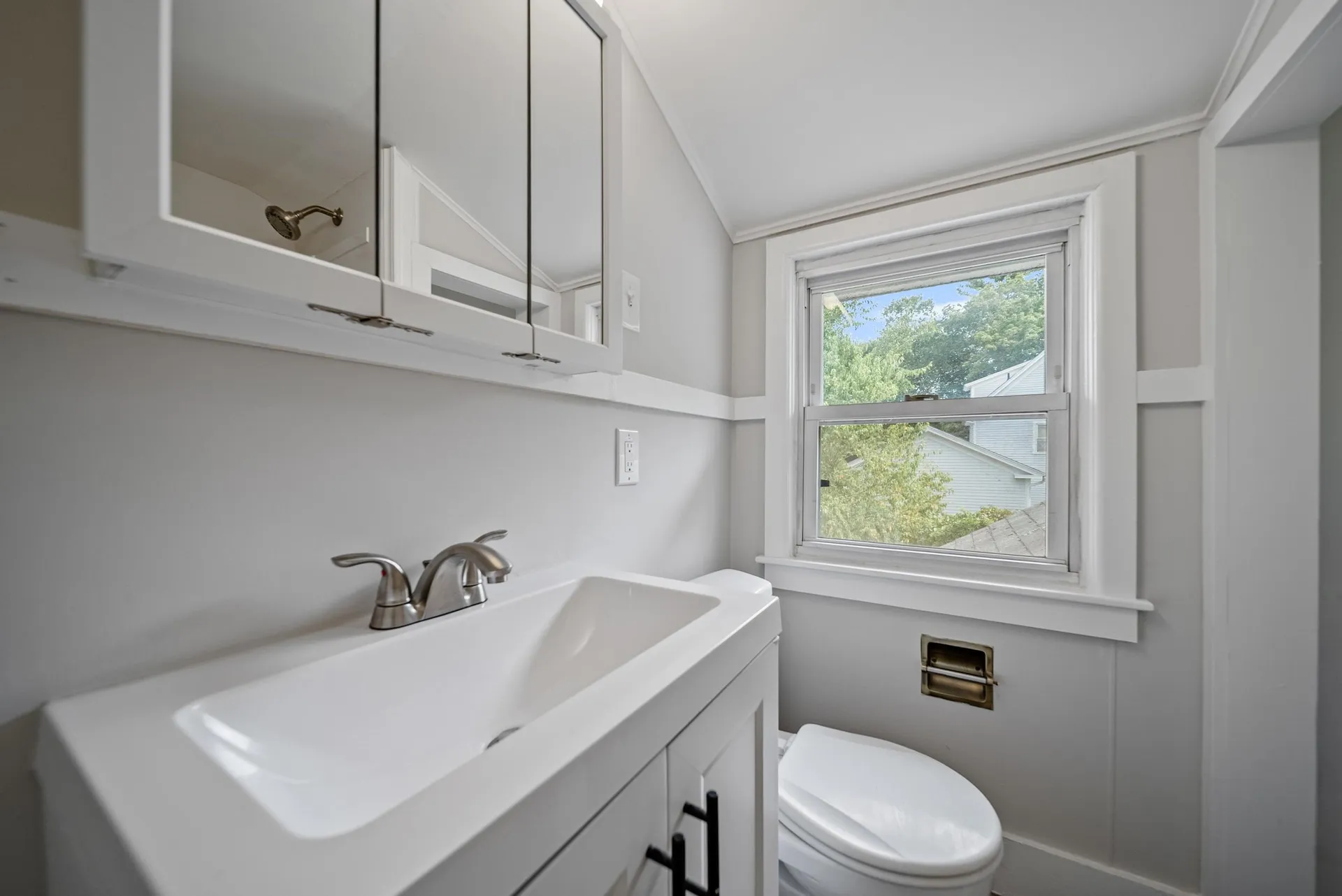 11 Nelson Street Keene NH 03431
