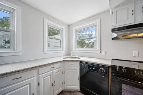11 Nelson Street Keene NH 03431
