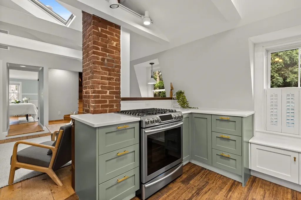145 Cabot Street Portsmouth NH 03801