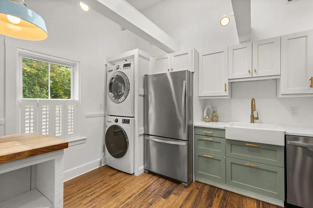 145 Cabot Street Portsmouth NH 03801