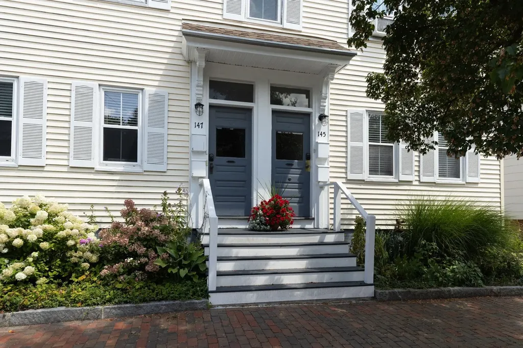 145 Cabot Street Portsmouth NH 03801