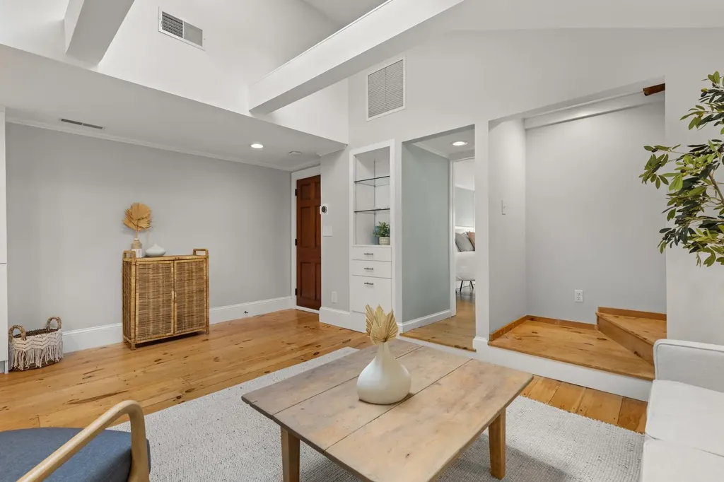 145 Cabot Street Portsmouth NH 03801