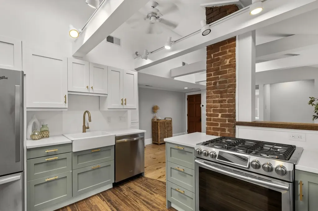 145 Cabot Street Portsmouth NH 03801
