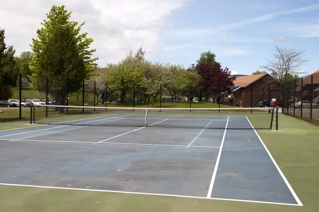 383 Holbrook Bay Newport Town VT 05857