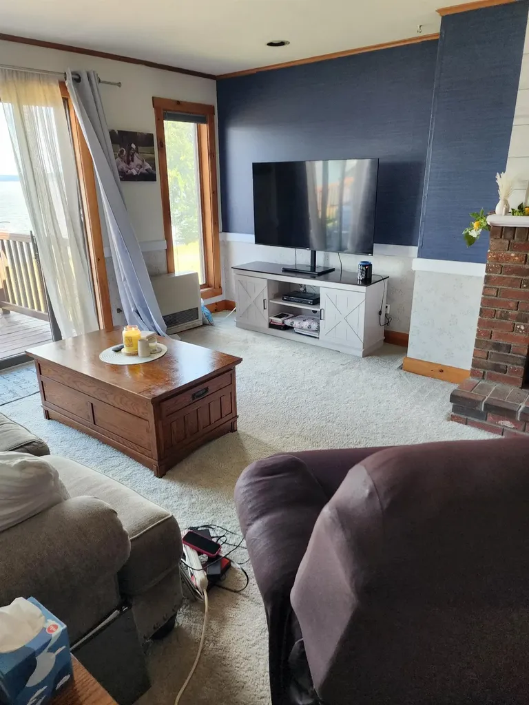 383 Holbrook Bay Newport Town VT 05857