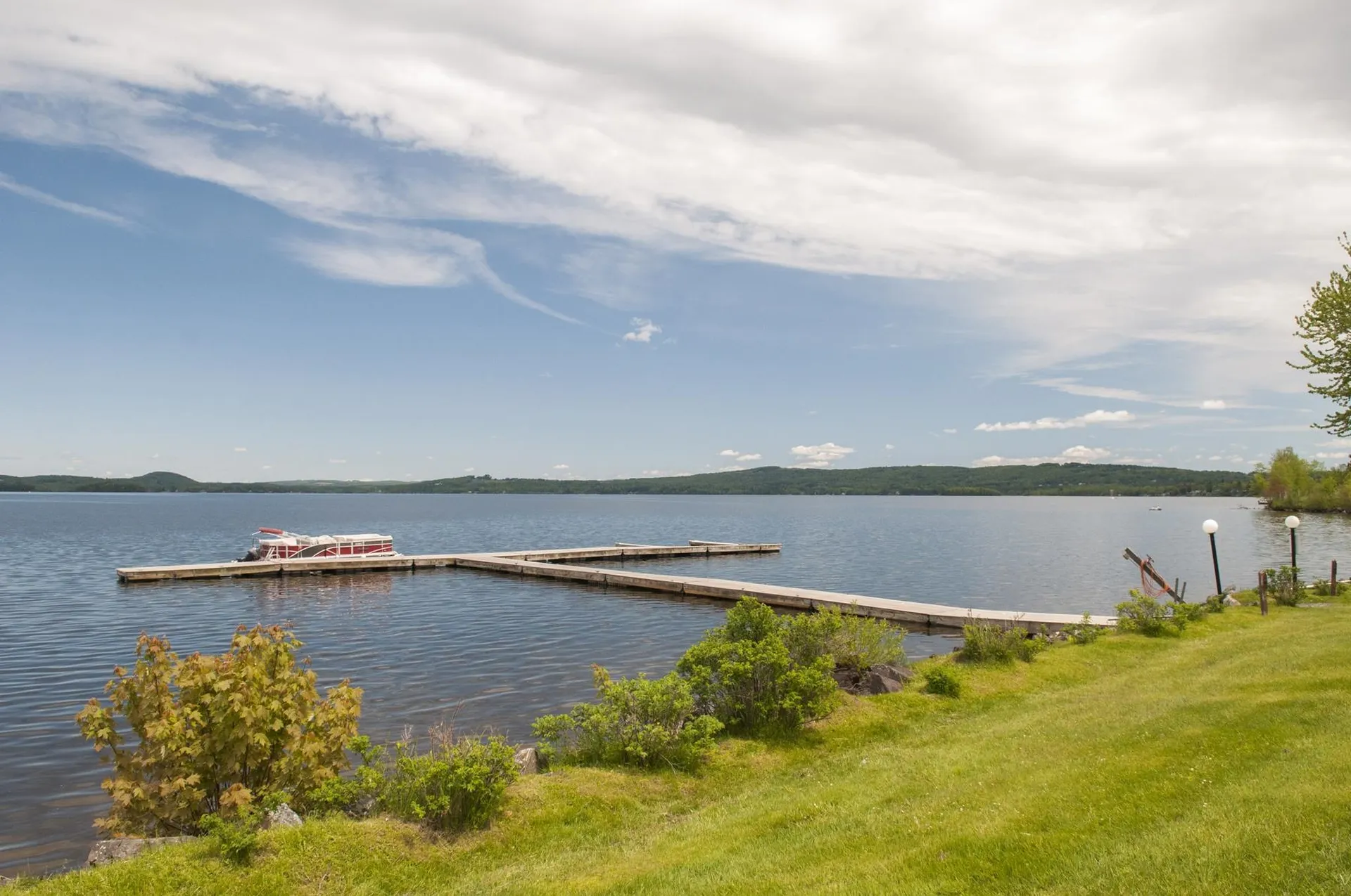 383 Holbrook Bay Newport Town VT 05857