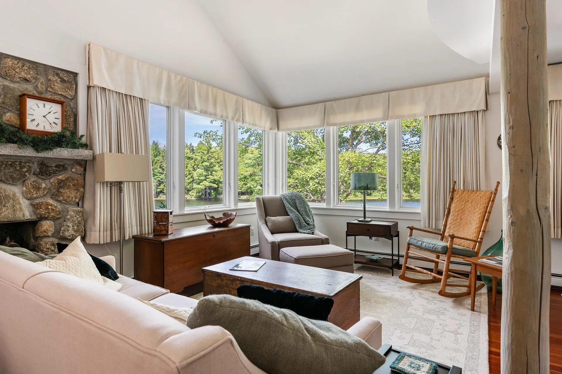 12 Beaver Point New London NH 03257