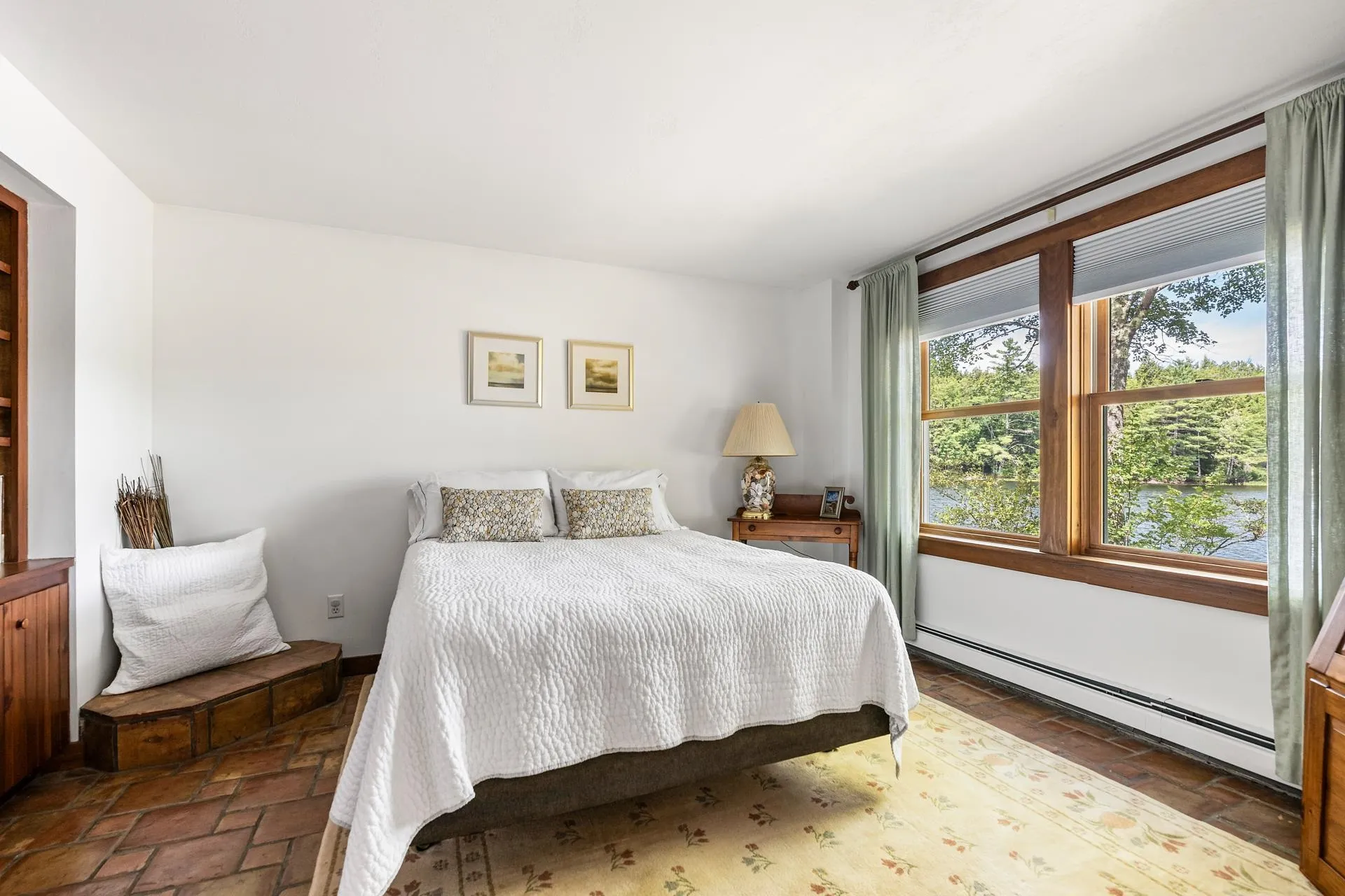 12 Beaver Point New London NH 03257