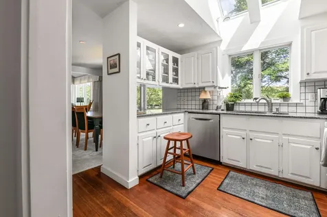 12 Beaver Point New London NH 03257