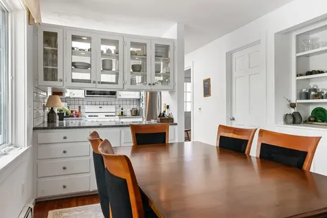 12 Beaver Point New London NH 03257