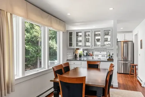 12 Beaver Point New London NH 03257