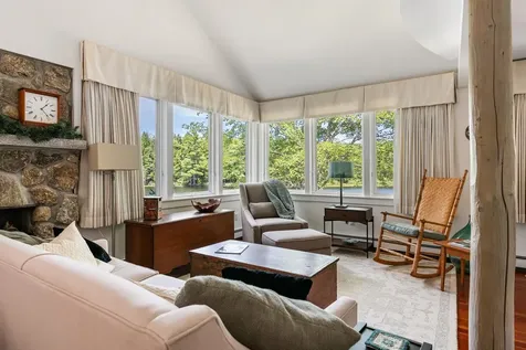 12 Beaver Point New London NH 03257