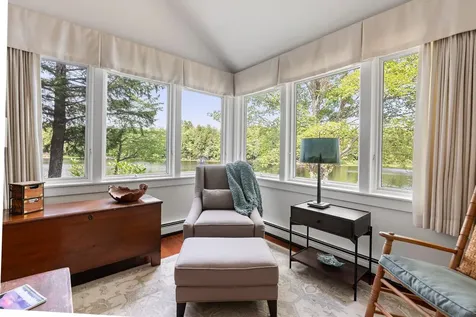 12 Beaver Point New London NH 03257