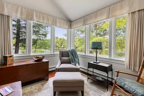 12 Beaver Point New London NH 03257