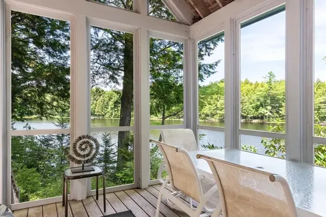 12 Beaver Point New London NH 03257