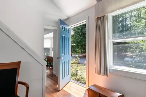 12 Beaver Point New London NH 03257