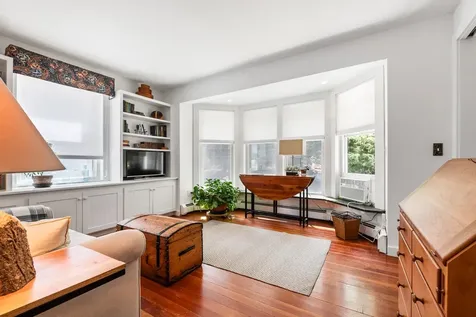 12 Beaver Point New London NH 03257