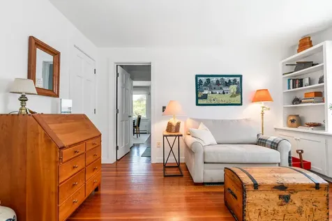 12 Beaver Point New London NH 03257