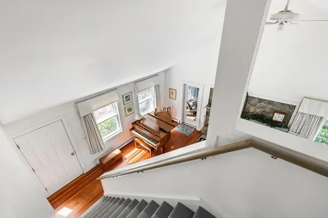 12 Beaver Point New London NH 03257