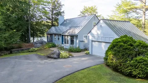 12 Beaver Point New London NH 03257