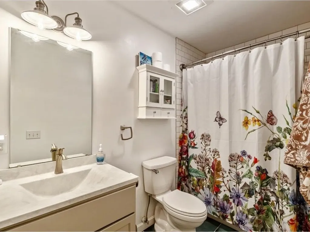 5 Hildred Drive Burlington VT 05401