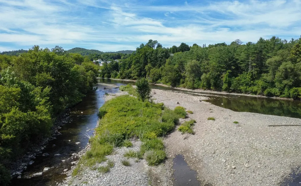 220 Elm Street St. Johnsbury VT 05819