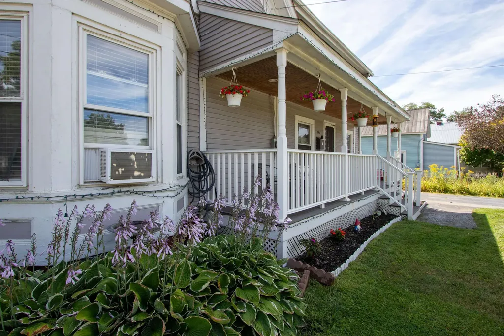 220 Elm Street St. Johnsbury VT 05819