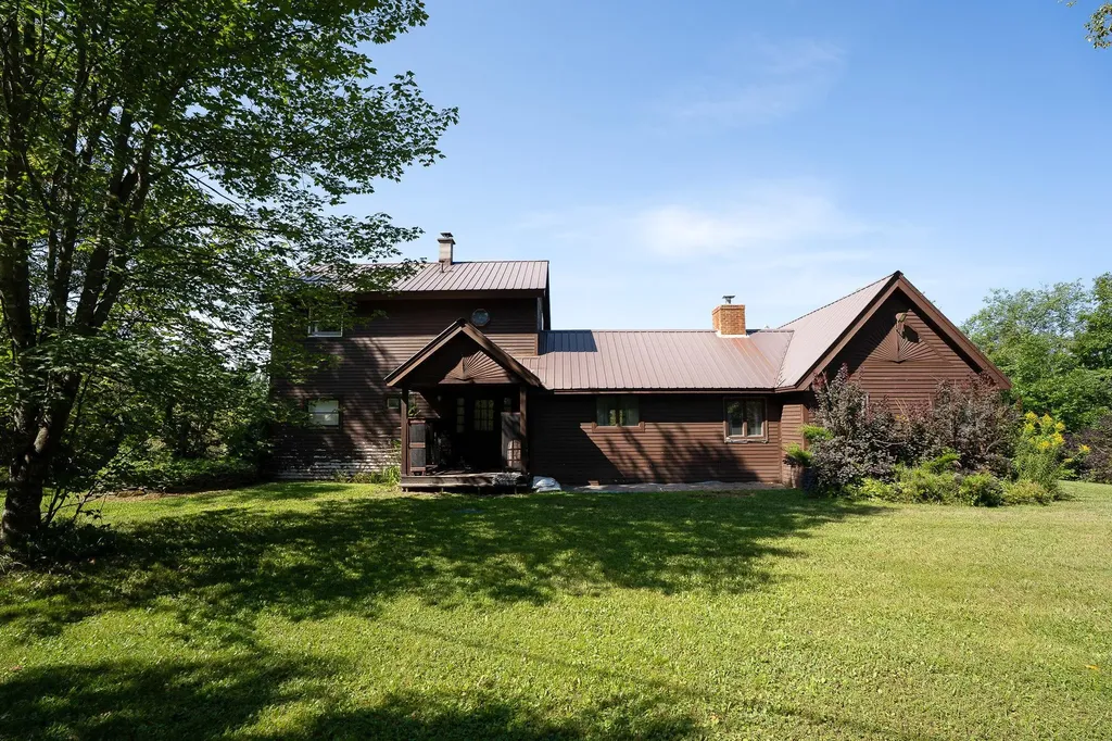 464 Quarry Road Sheffield VT 05866
