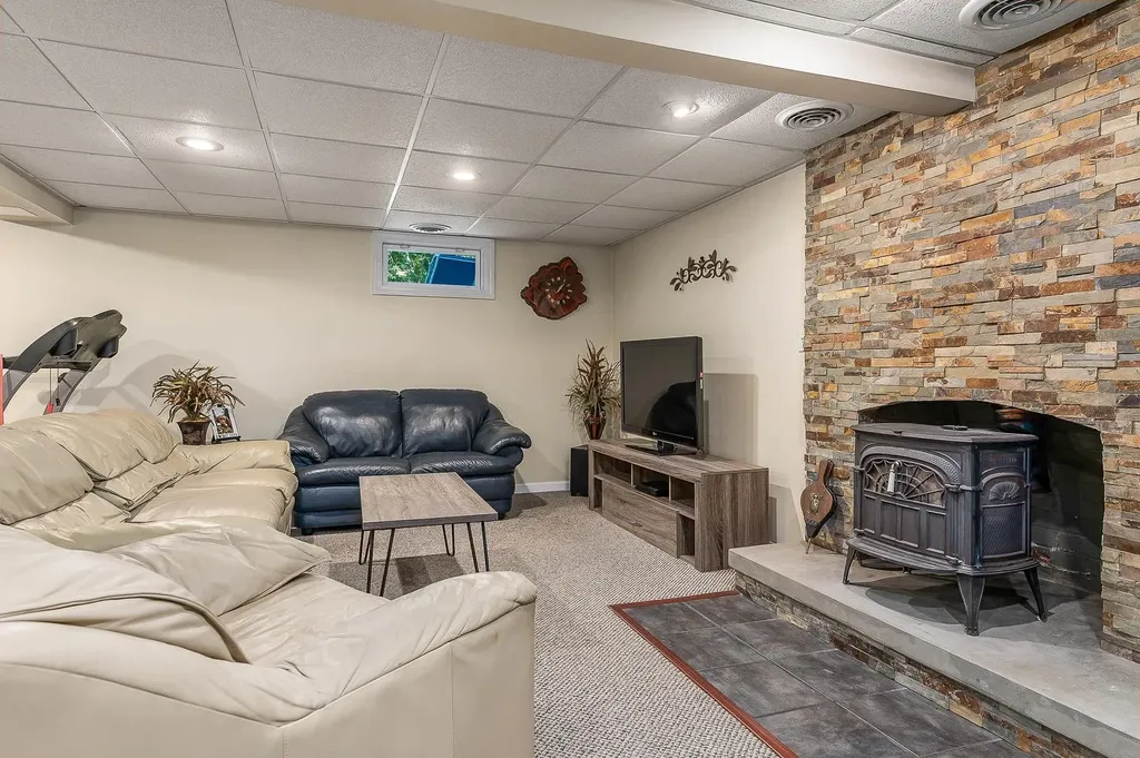 9 Pleasant View Drive Exeter NH 03833