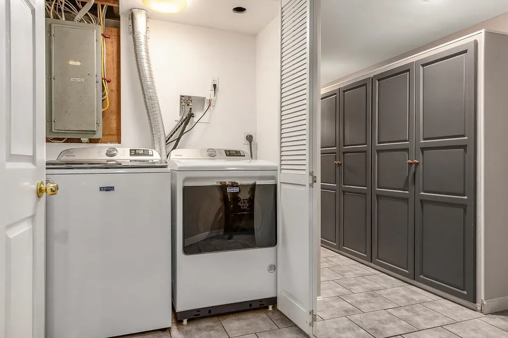 9 Pleasant View Drive Exeter NH 03833