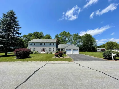 9 Catalina Lane Nashua NH 03064