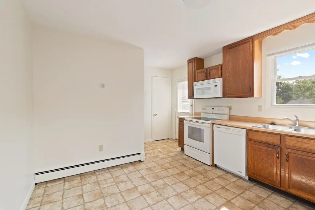 44 Cottage Grove Burlington VT 05408