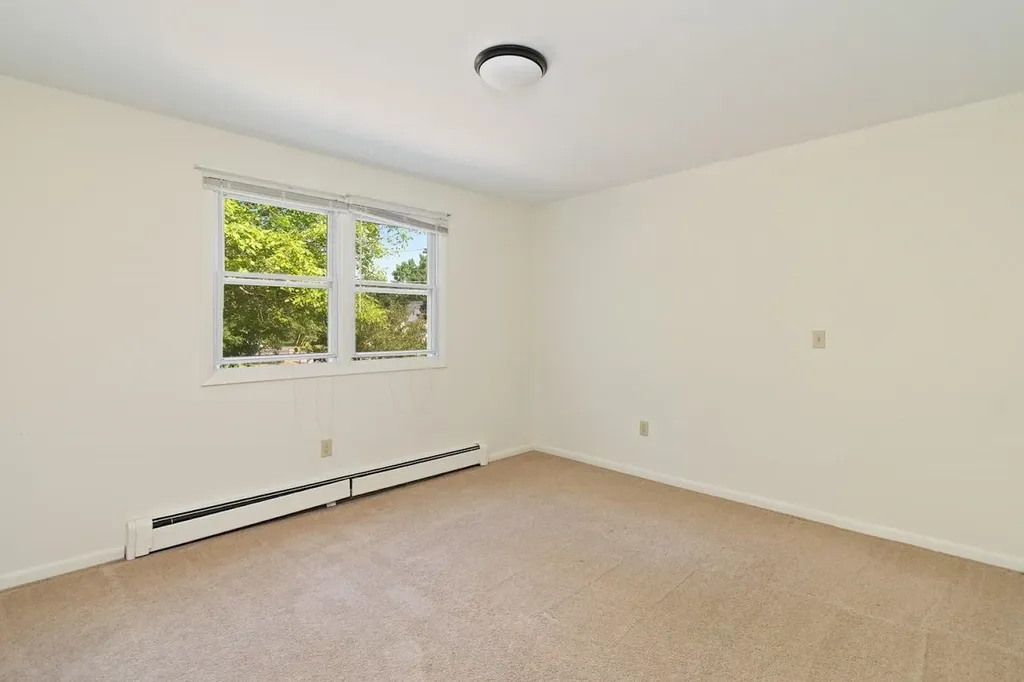 44 Cottage Grove Burlington VT 05408