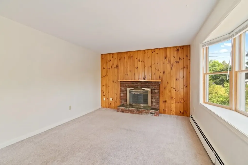 44 Cottage Grove Burlington VT 05408