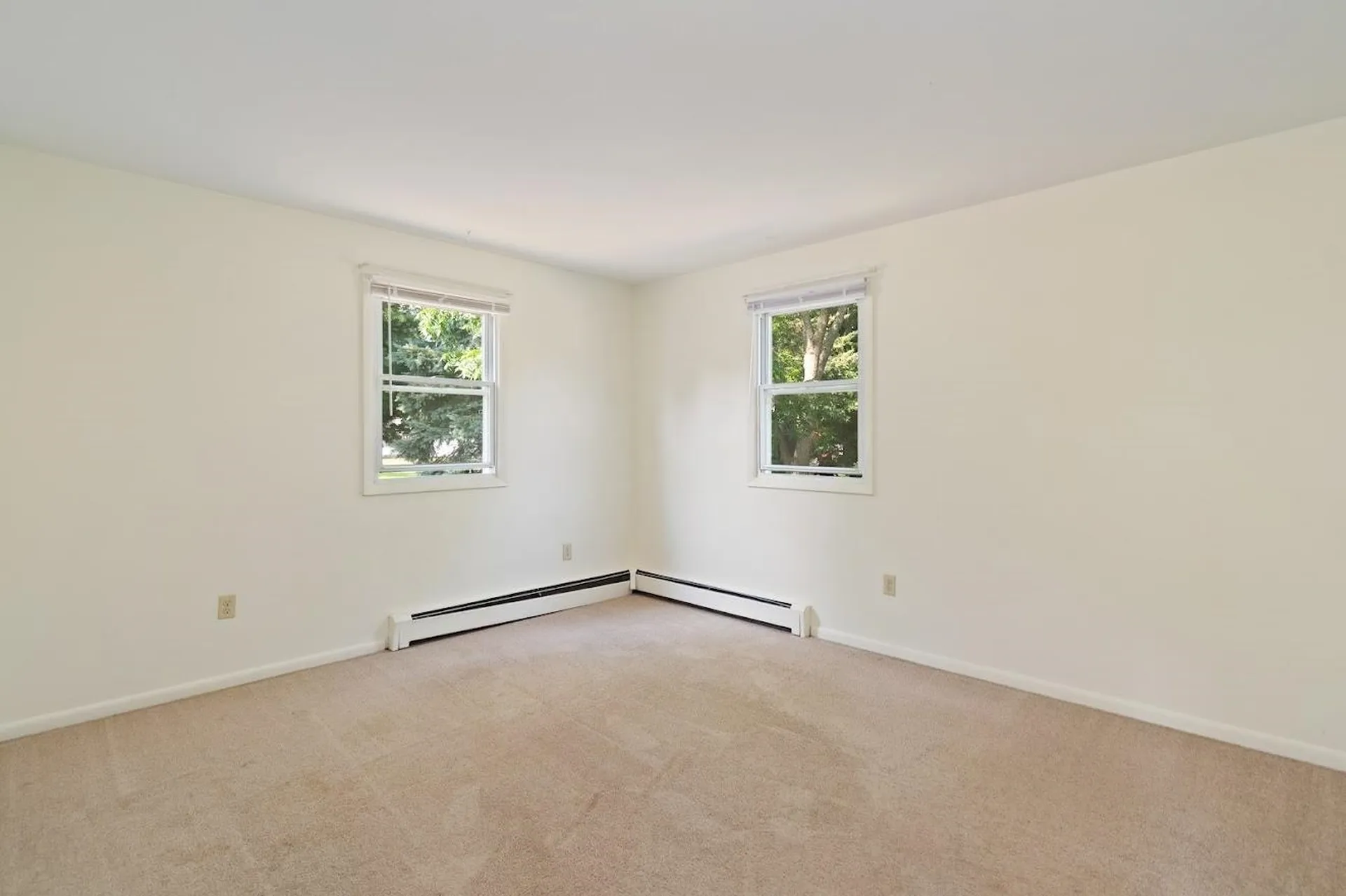 44 Cottage Grove Burlington VT 05408