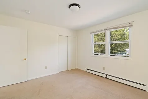 44 Cottage Grove Burlington VT 05408