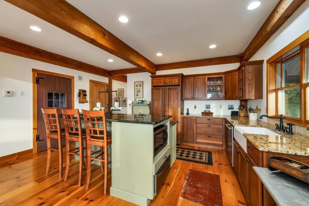 11 Winners Circle Farm Road Tuftonboro NH 03816