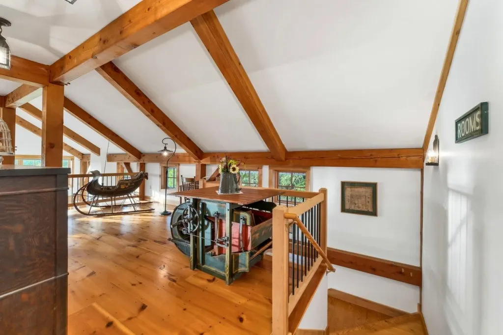 11 Winners Circle Farm Road Tuftonboro NH 03816