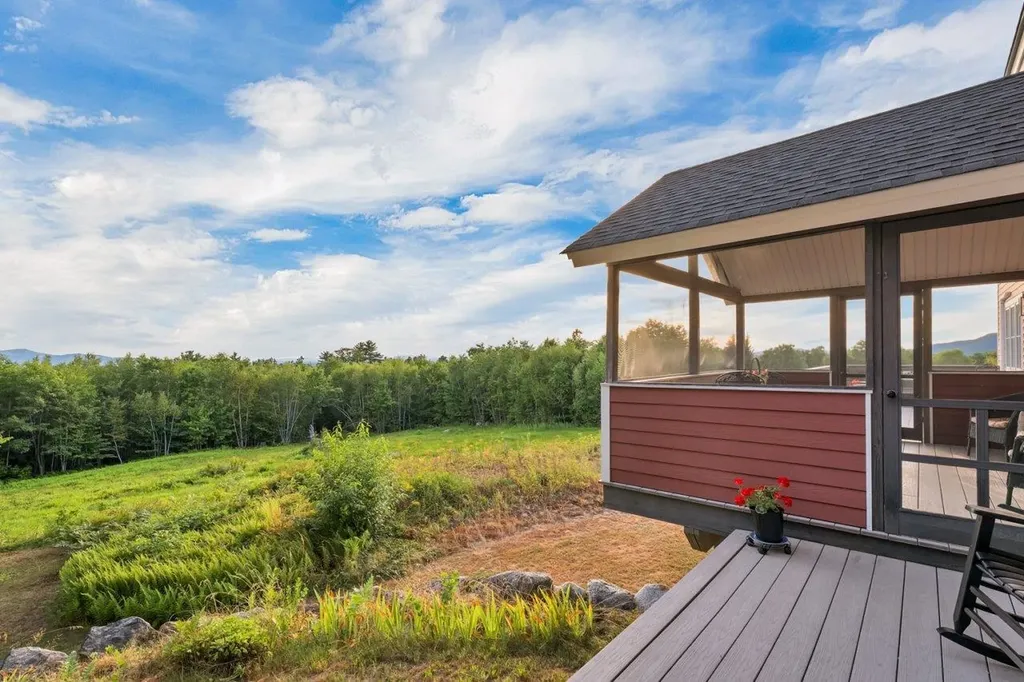 11 Winners Circle Farm Road Tuftonboro NH 03816