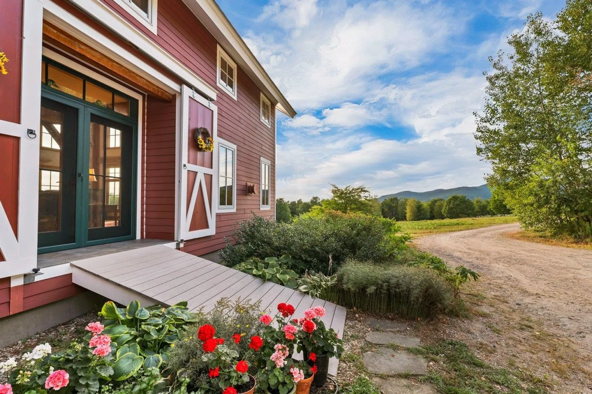 11 Winners Circle Farm Road Tuftonboro NH 03816