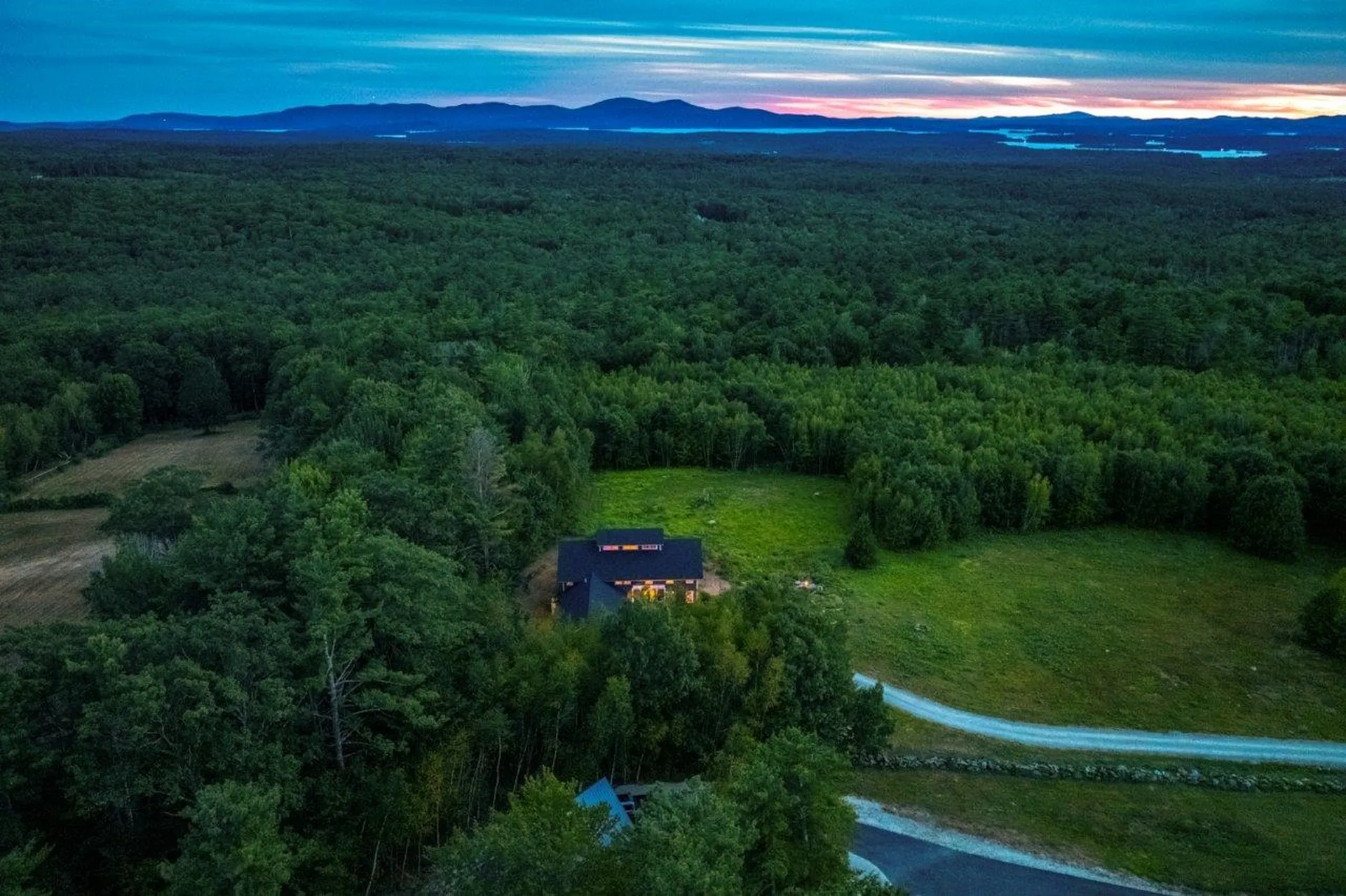 11 Winners Circle Farm Road Tuftonboro NH 03816