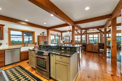 11 Winners Circle Farm Road Tuftonboro NH 03816