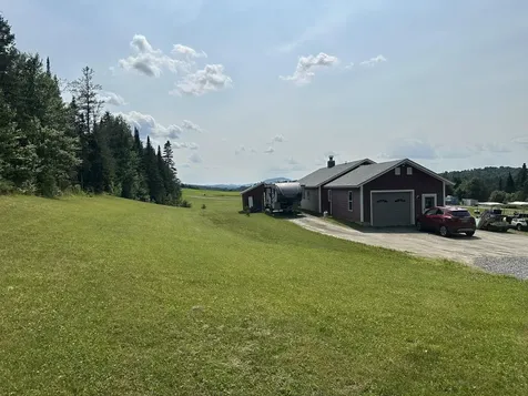 550 Petes Pond Road Hardwick VT 05836