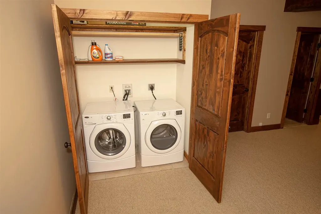 3F Slalom Lane Dover VT 05356