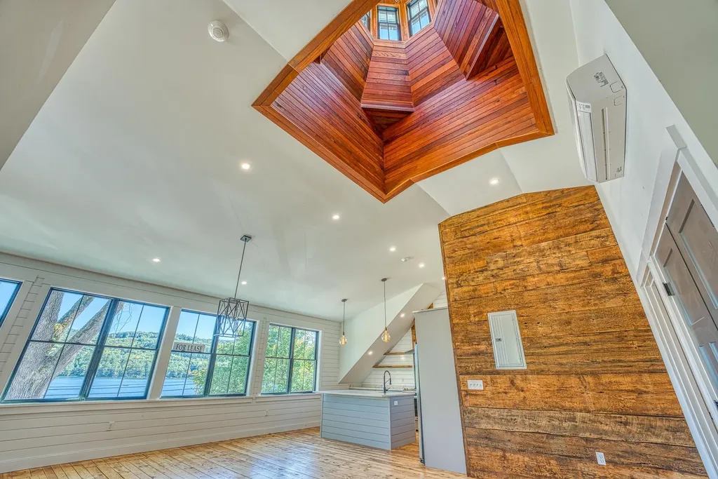 1002 Route 3 Holderness NH 03245