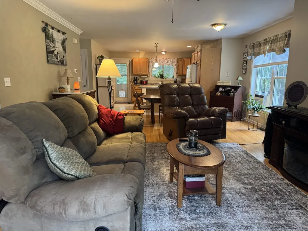 335 Calef Highway Barrington NH 03825